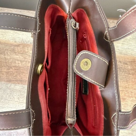 RELIC Red Paisley Embossed Handbag Satchel Brown Accents Crossbody Strap Tooled - Picture 11 of 14